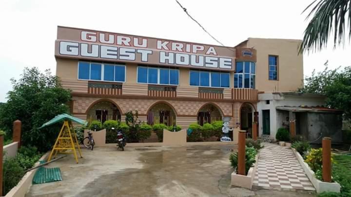Hotel Guru Kripa Jamshedpur Buitenkant foto